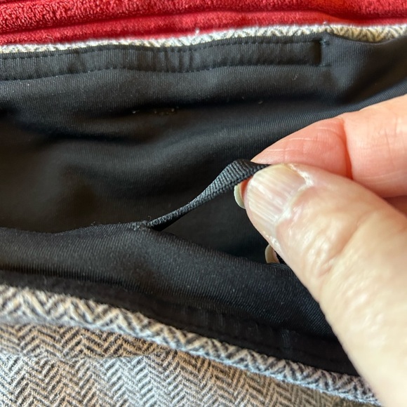 Lululemon Turn Around Tight Heathered Herringbone. Size 4. - Picture 9 of 16